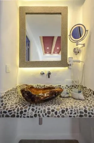 Naxos Island Escape *