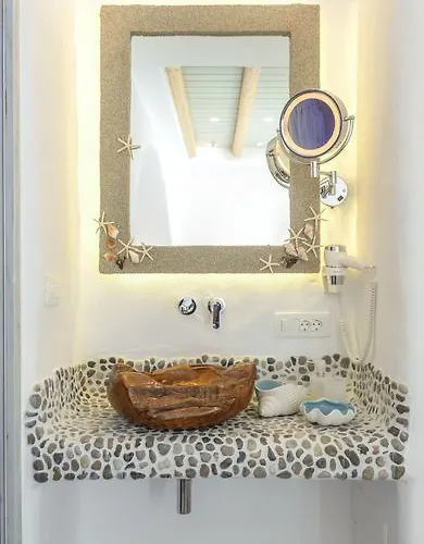 Naxos Island Escape *