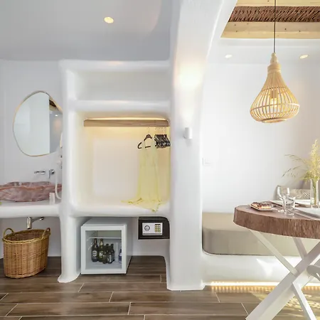 Naxos Island Escape Pláka