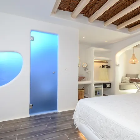 Naxos Island Escape *